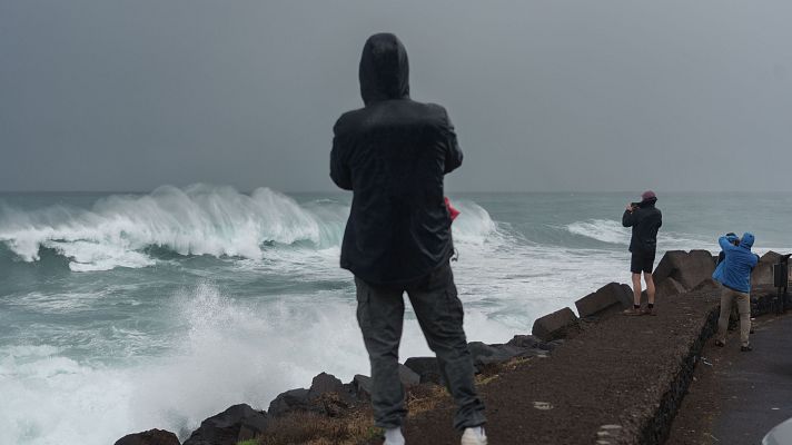 Telediario Matinal - Telediario matinal en 4' - 15/12/2025