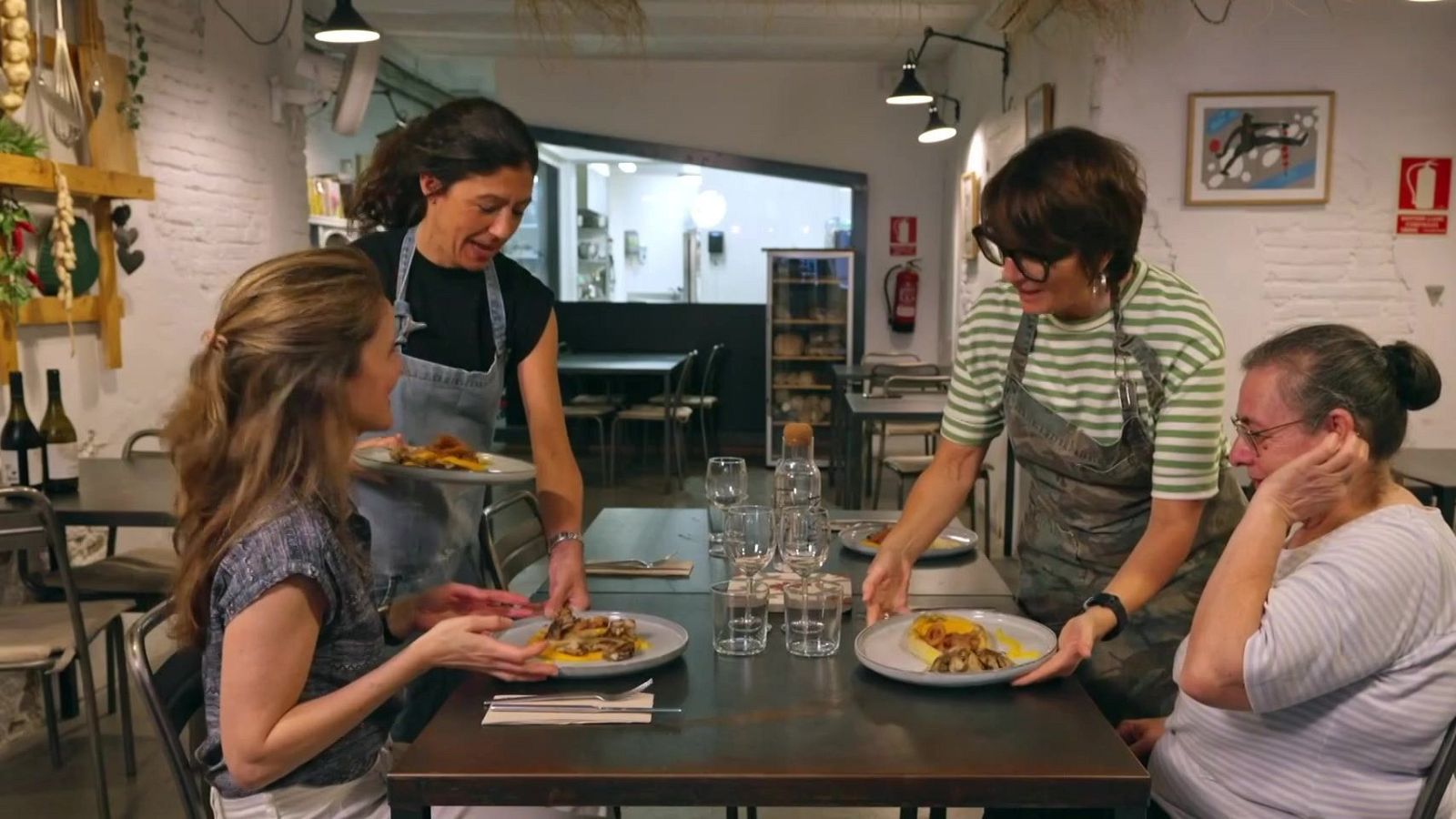 Calamars amb ceba a Barcelona – La recepta perduda - La recepta perduda | Veure