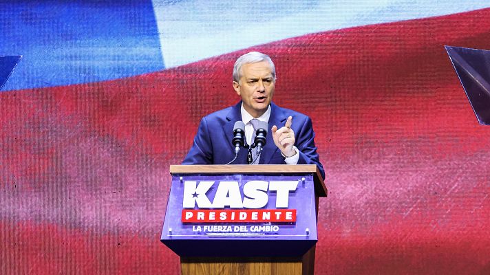 Telediario 1 - Chile da su mayor giro a la derecha en 35 años de democracia