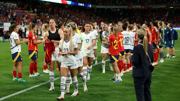 Eurocopa - España hace pasillo a Suiza tras sellar su pase a semifinales: un bonito reconocimiento en la Eurocopa