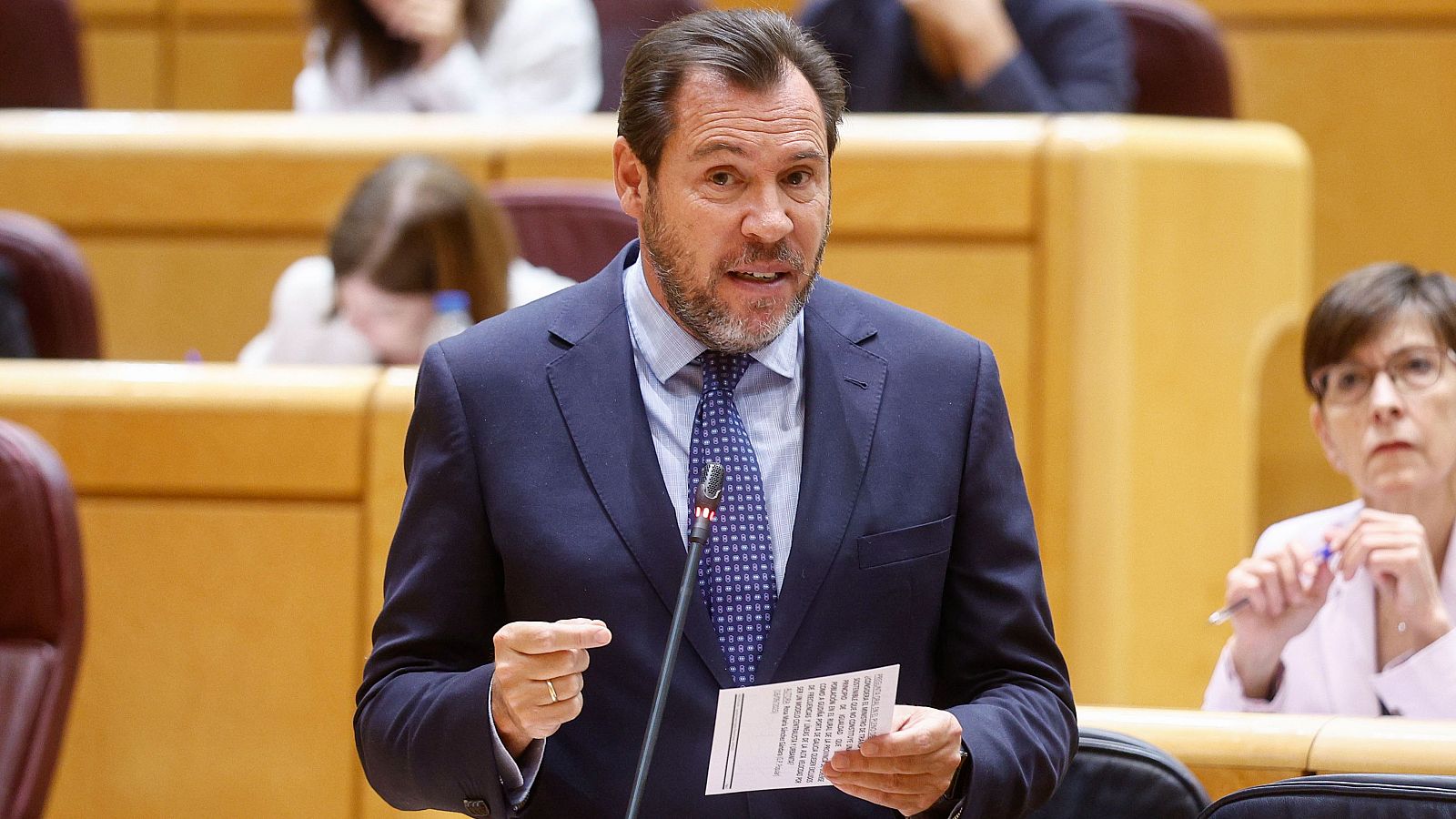 Puente pide "coherencia" a Díaz tras su petición de remodelar el Gobierno por los casos de acoso - La hora de La 1 | Ver