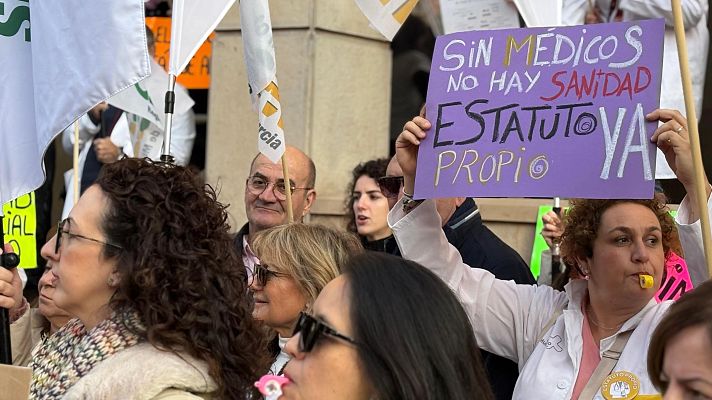 Informativo 24h - Los sindicatos médicos: "La única salida que nos queda es intensificar la protesta"