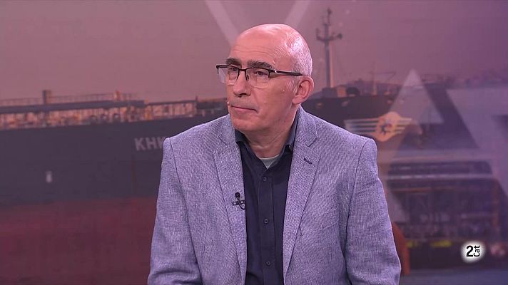 El Vespre - Josep Lladós analitza el bloqueig petroler de Trump i la marxa enrere de la CE en la prohibició dels cotxes de combustió