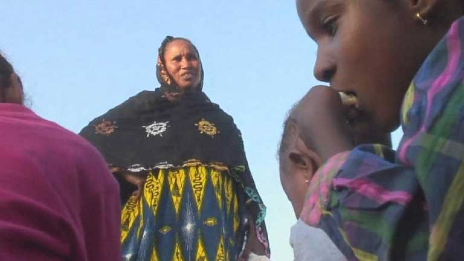 Telediario 1: Atentado suicida en Mali | RTVE Play