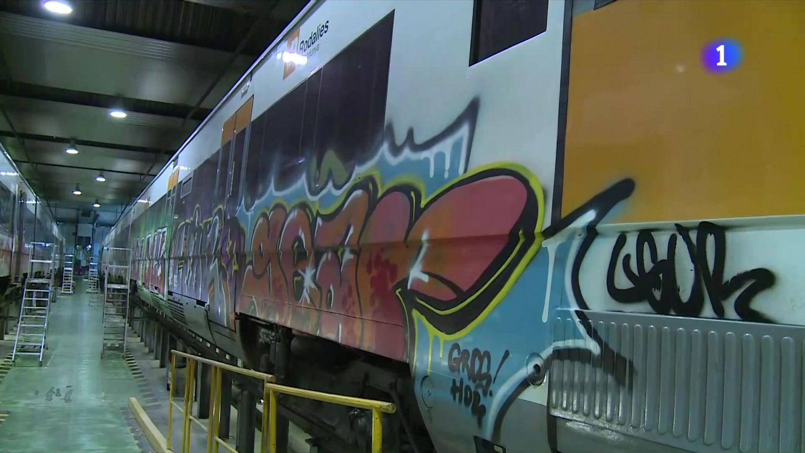 900 pintades als trens de Rodalies aquest 2025