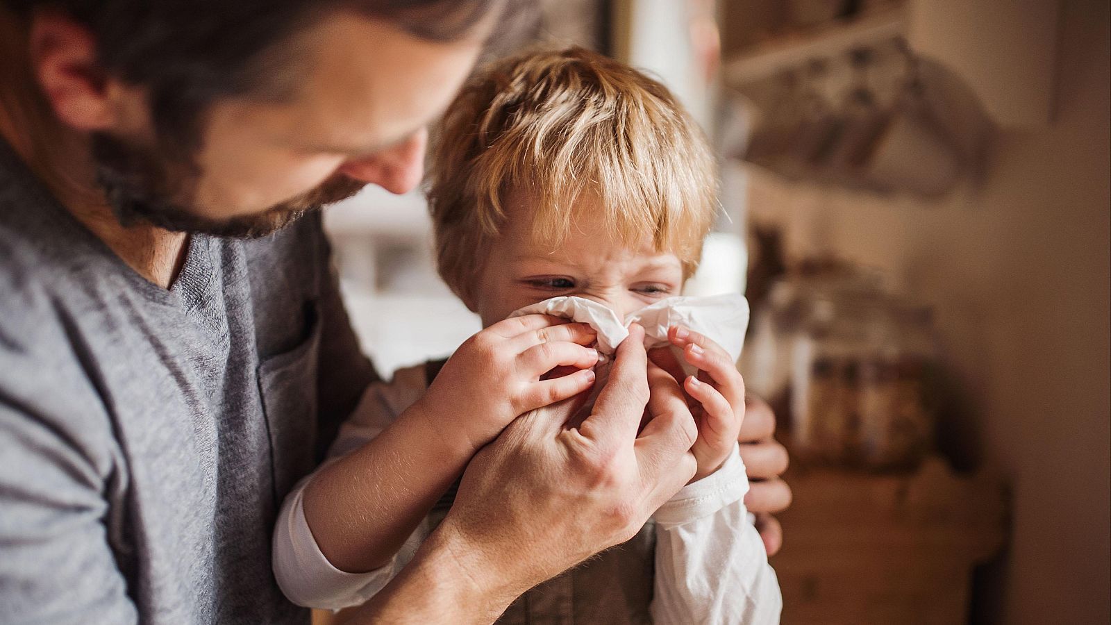Los especialistas piden que los niños también se vacunen contra la gripe - Telediario 1 | Ver