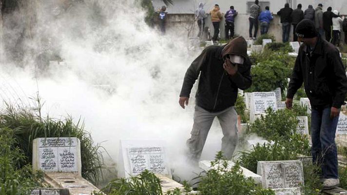 Telediario 1 - Crisis en Túnez