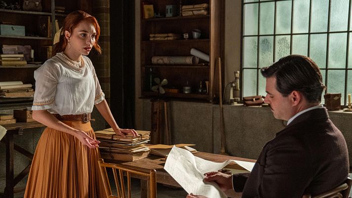 La promesa - La Promesa: Manuel exige a Enora conocer su verdadera identidad