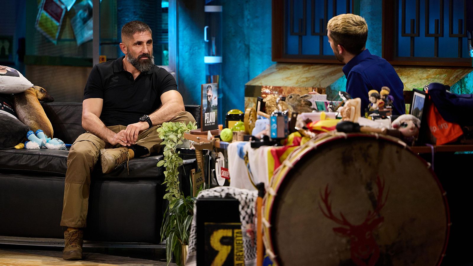 La Revuelta | Pelayo Gayol: "No me gusta glamourizar a los malos" - La Revuelta | Ver