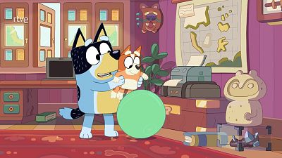 La pelota de yoga - Bluey | Ver