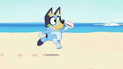 La playa - Bluey | Ver
