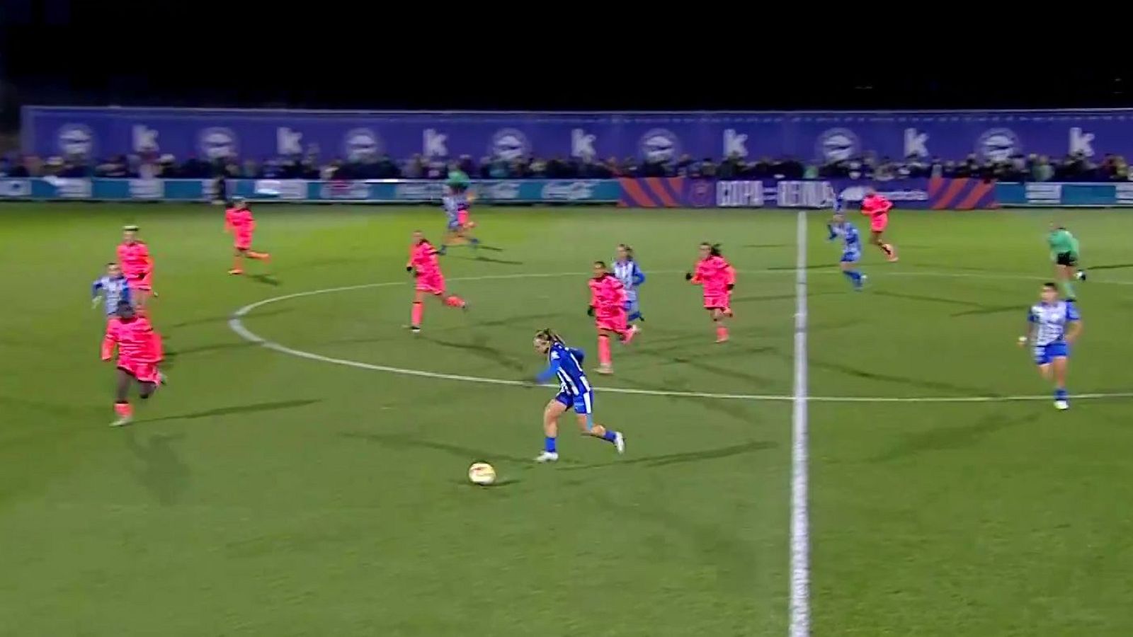 Fútbol – Copa de la Reina. 1/8 Final: Deportivo Alavés – FC Barcelona  - Fútbol | Ver