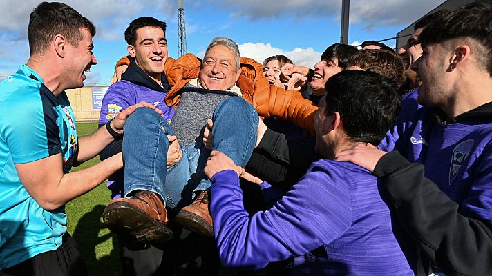 La hora de La 1 - La Bañeza Fútbol Club (León) celebra el 'Gordo'