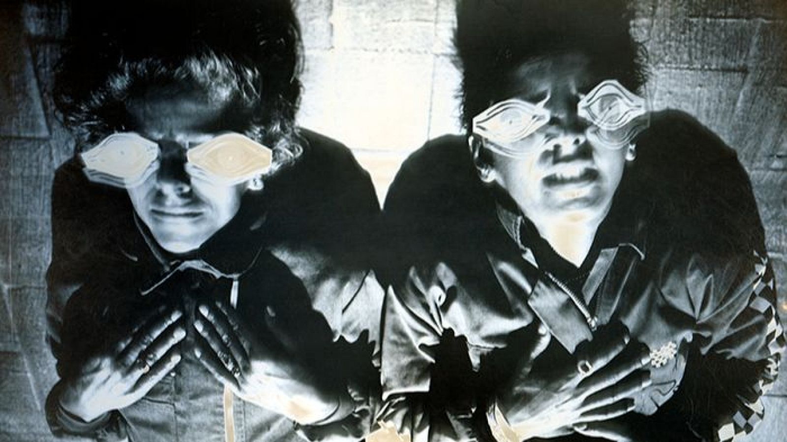 Metrópolis - Ojos rojos - Metrópolis | Ver