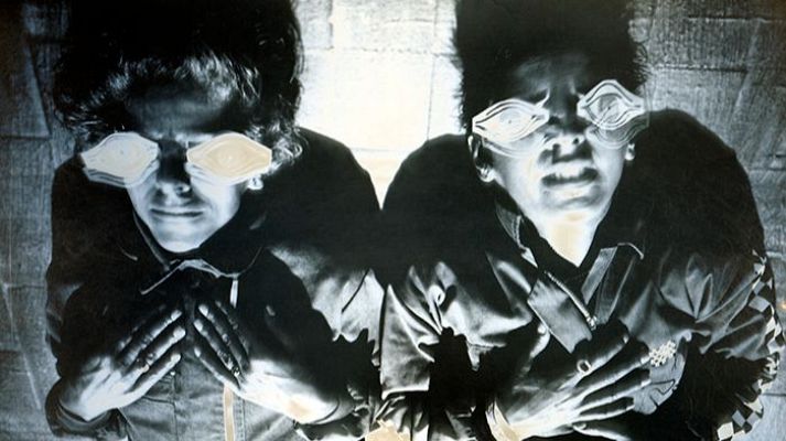 Metrópolis - Ojos rojos