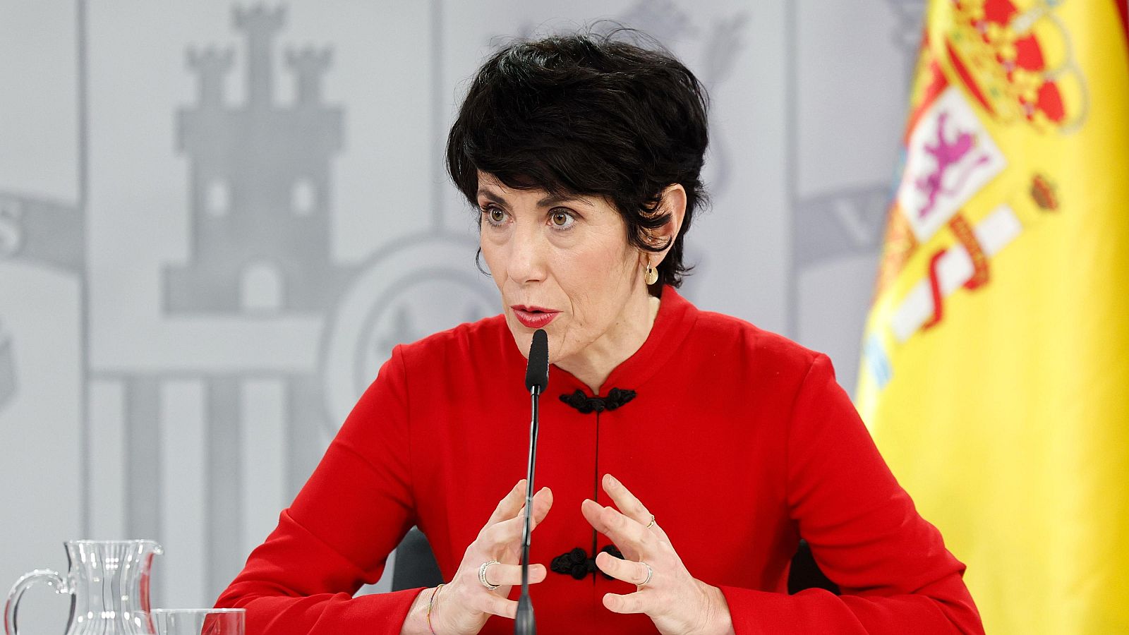 El Gobierno lamenta que Guardiola convocó elecciones para "desprenderse de Vox y ha conseguido estar más atada que nunca" - Informativo 24h | Ver