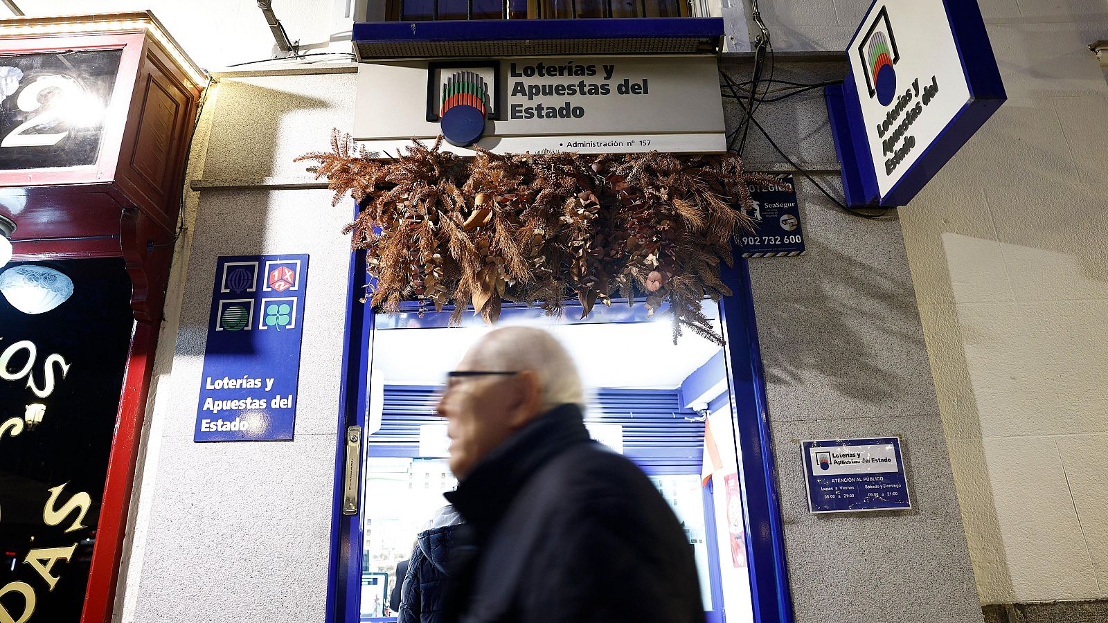 ¿Qué hay que hacer si mi décimo de lotería con premio está dañado? - Telediario 1 | Ver