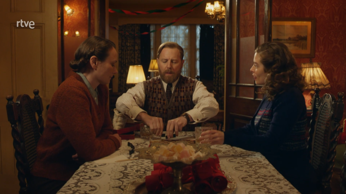 Todas las criaturas grandes y pequeñas - Dichosa Navidad