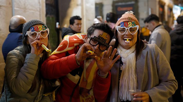 Una Nochevieja cada vez más cara: la cuenta asciende a 350 euros - Telediario Fin de Semana | Ver