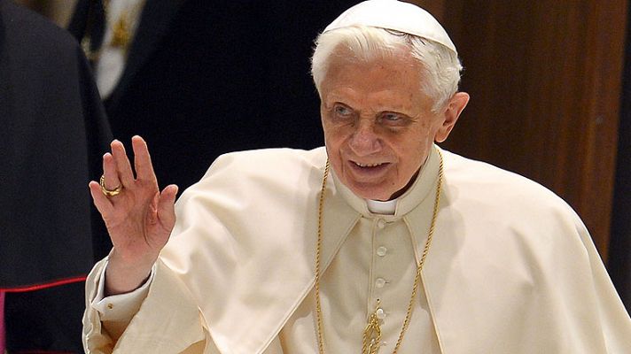 El papa anuncia su renuncia al Pontificado el 28 de febrero