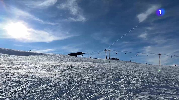 L'Informatiu - La neu impulsa un Nadal de rècord al Pirineu gironí