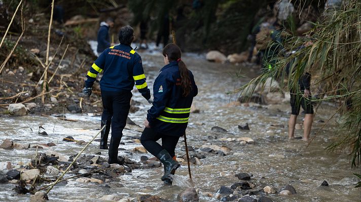 Telediario 1 - Aumentan a tres los fallecidos por el temporal de lluvias en Andalucía