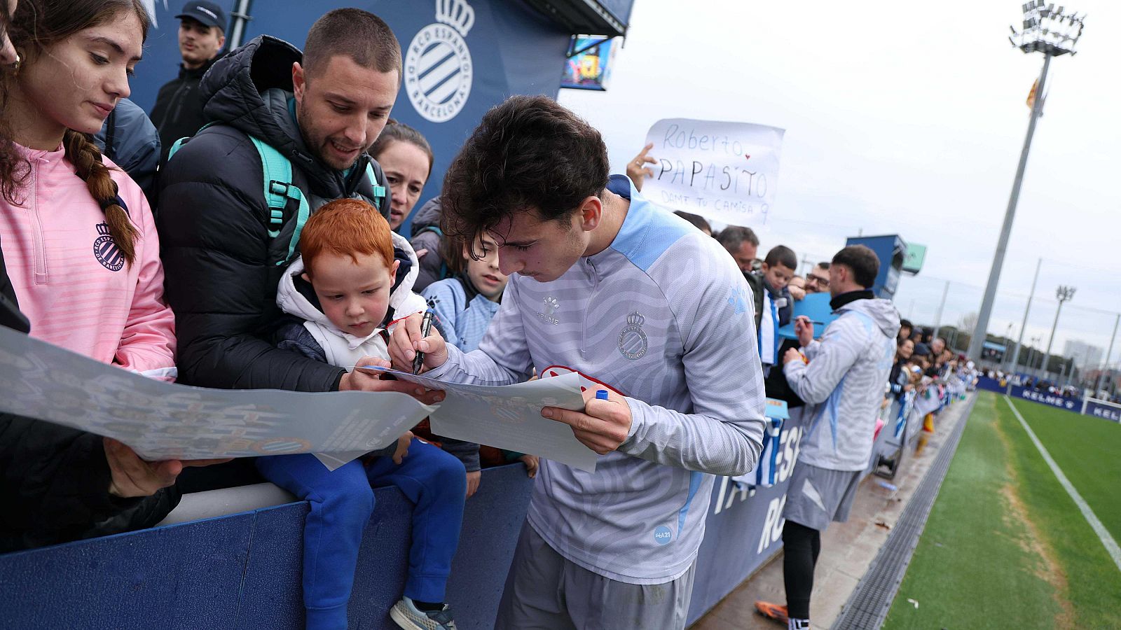 La afición del Espanyol espera el derbi con mucha ilusión - Los Deportes de La1 | Ver