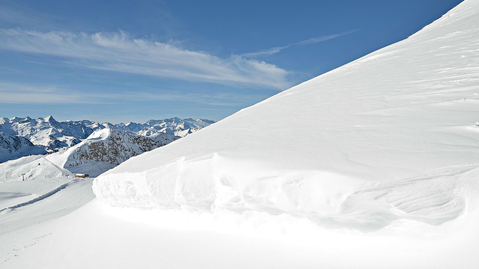 ¿Cómo sobrevivir a un alud? - Telediario 2 | Ver