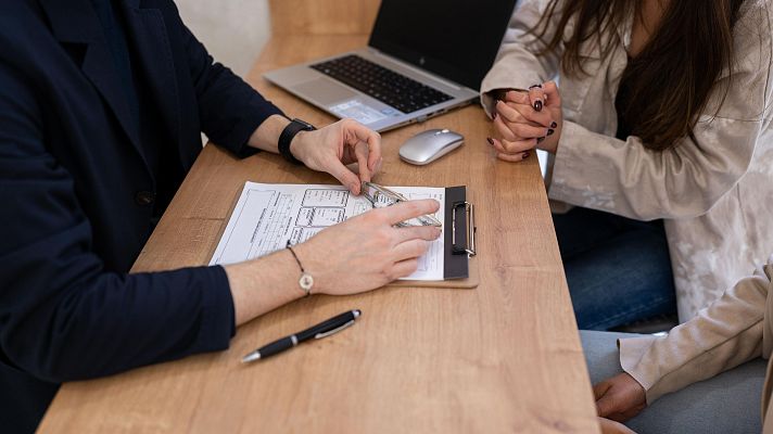 Telediario 1 - El precio de la vivienda y el crédito seguirá subiendo en 2026