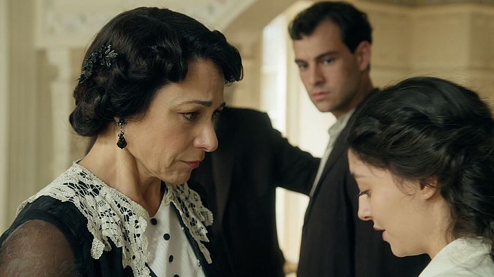 La promesa - El reencuentro entre Curro, Ángela, Alonso, Leocadia y Lorenzo