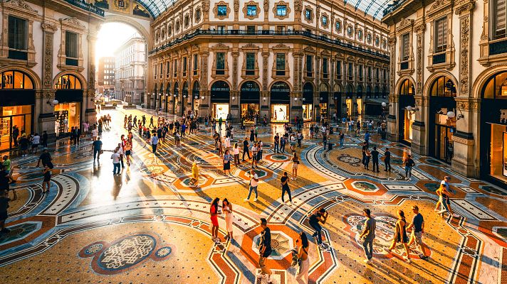 Telediario 2 - El mercado del lujo accesible se abre paso a un público más amplio