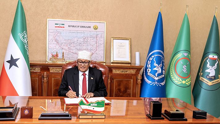 Telediario 2 - Somalilandia, la región separatista en el cuerno de África a la que Israel ha puesto en el mapa en un mar de incógnitas