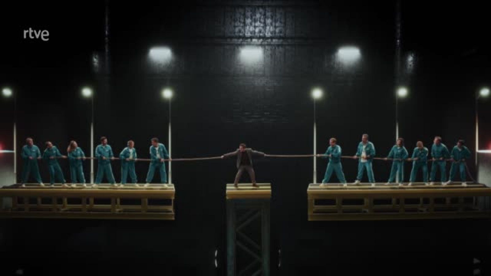 El juego del camelar - La cuerda - Especiales Nochevieja con José Mota | Ver