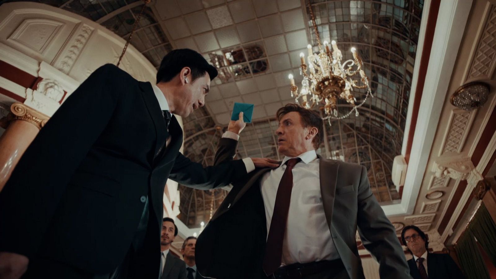 El juego del camelar - El reclutador - Especiales Nochevieja con José Mota | Ver