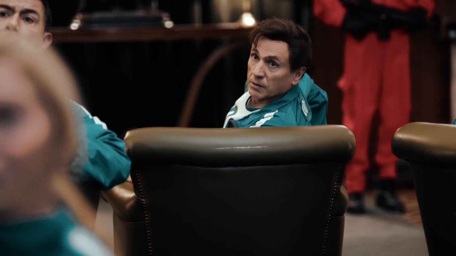 El juego del camelar - El juego de las sillas - Especiales Nochevieja con José Mota | Ver