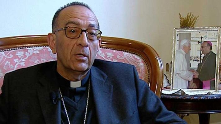 Telediario 1 - Obispos, sobre el papa