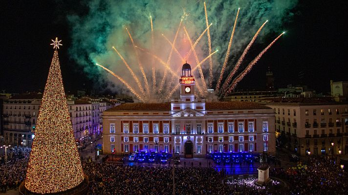 Nochevieja en España: mientras unos festejan, otros trabajan | Ver