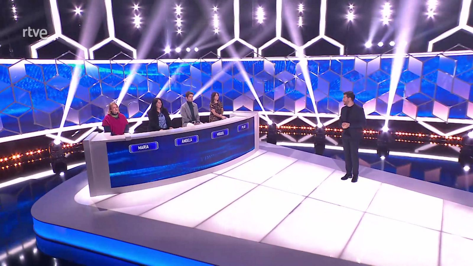 {lastMultimedia.title}}