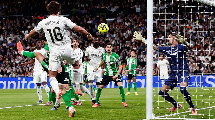 Resúmenes de LaLiga - Real Madrid - Real Betis: resumen del partido de la 18ª jornada de Liga | Primera
