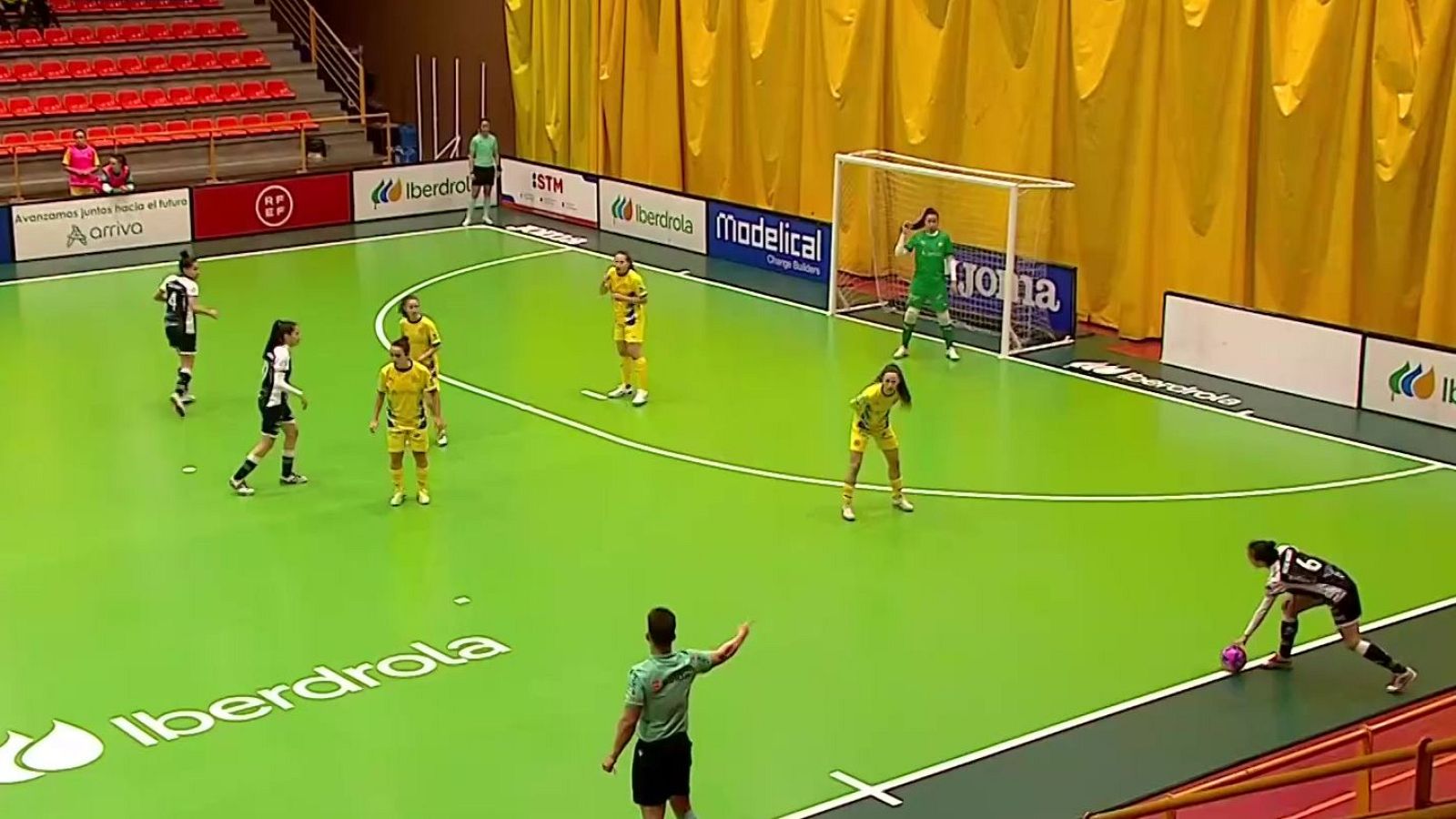 Fútbol Sala - Primera División Femenina. 12ª jornada: Arriva AD Alcorcón - MRB Móstoles FSF - Fútbol Sala | Ver