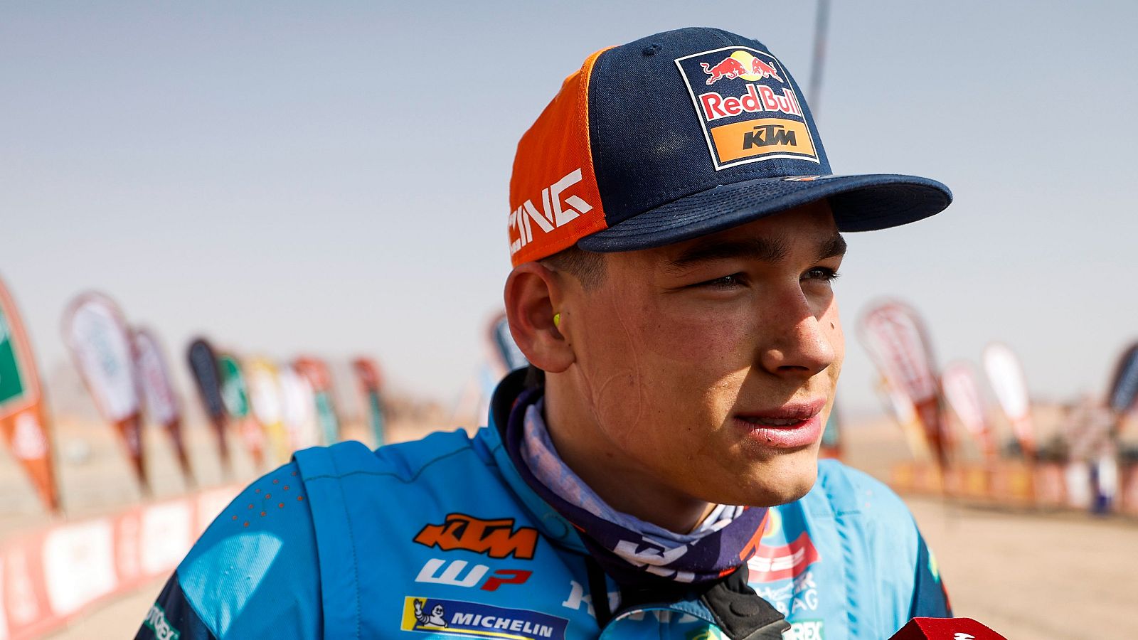 Edgar Canet: "Me he caído al evitar un camello" | Ver