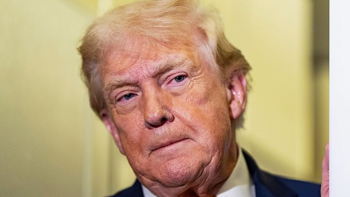 Telediario 2 - Trump mantiene las amenazas a otros países y muestra el nuevo orden que quiere imponer