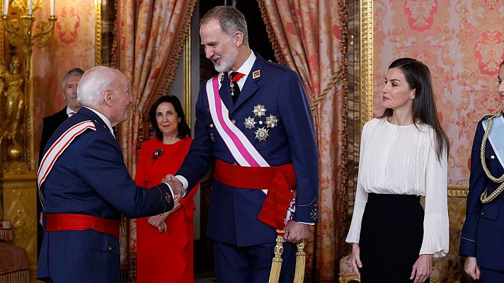Informativo 24h - El rey Felipe VI advierte de las "amenazas" que llegan "al corazón de Europa" en su discurso de la Pascua Militar