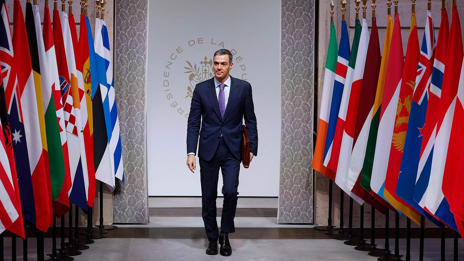 Sánchez advierte que las acciones en Venezuela son un "precedente muy peligroso" y que España no se callará - La tarde en 24h | Ver