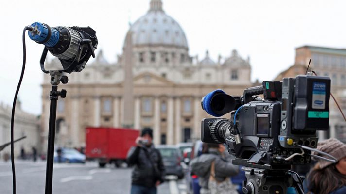 Normalidad en el Vaticano un días después del anuncio de la renuncia del Papa