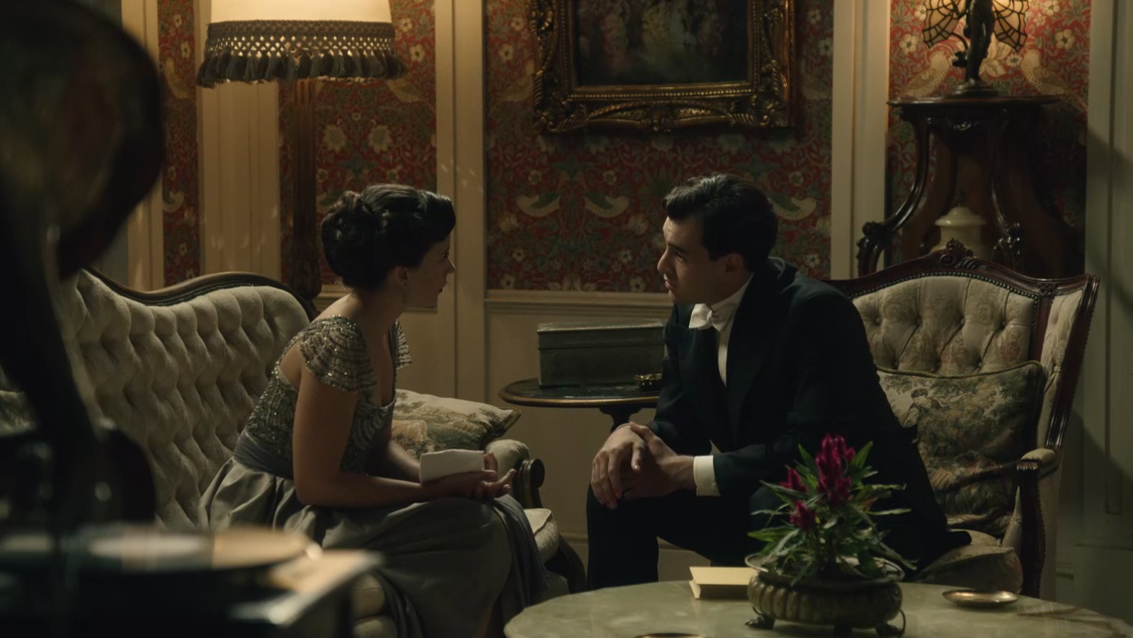 La Promesa: Martina confiesa a Curro su beso con otro hombre - La promesa | Ver