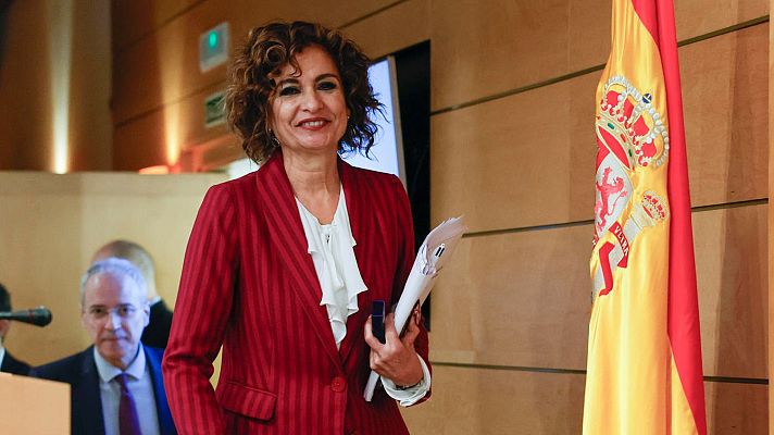 Telediario 1 - Montero propone ceder más porcentaje de impuestos a las CC.AA. en su nuevo plan de financiación