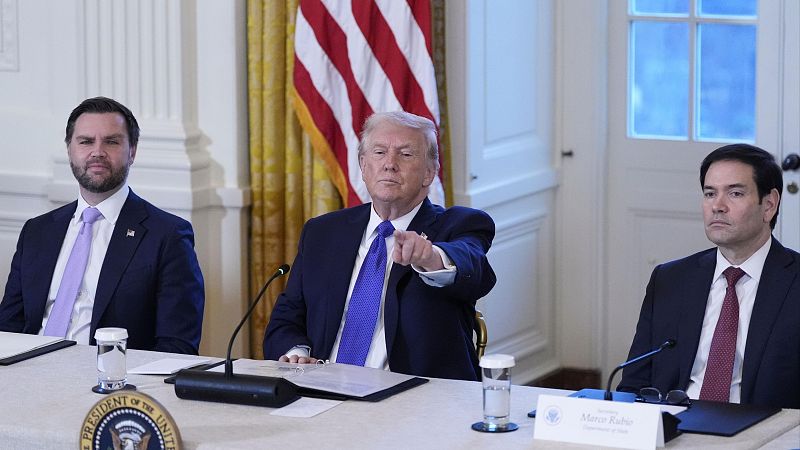 Trump reúne a empresas para buscar inversiones en Venezuela - La tarde en 24h | Ver