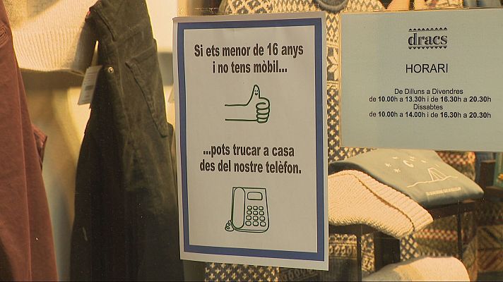 L'Informatiu - Adolescents sense telèfon mòbil