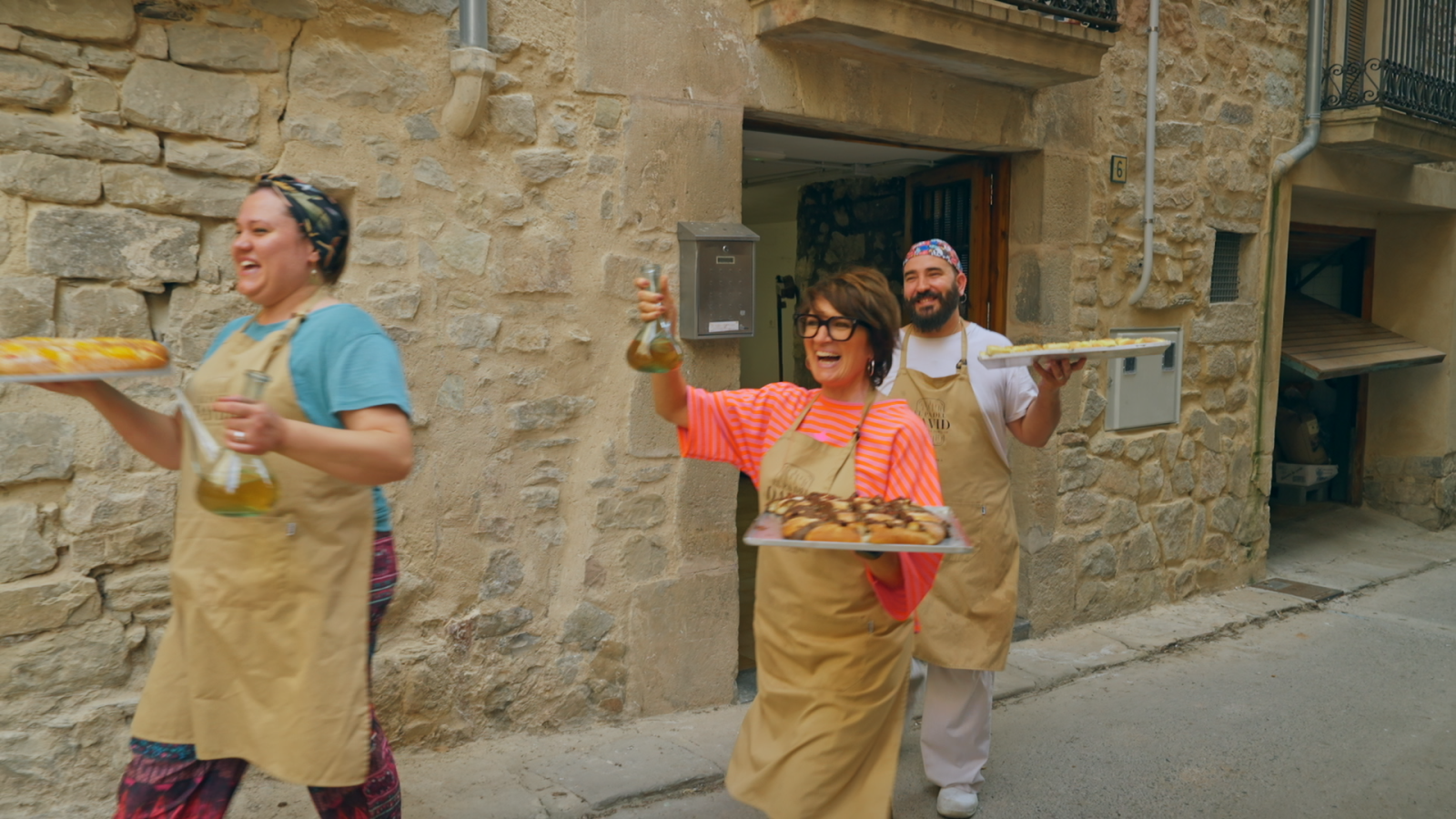 Coca de Sant Joan a Copons - La Recepta Perduda - La recepta perduda | Veure